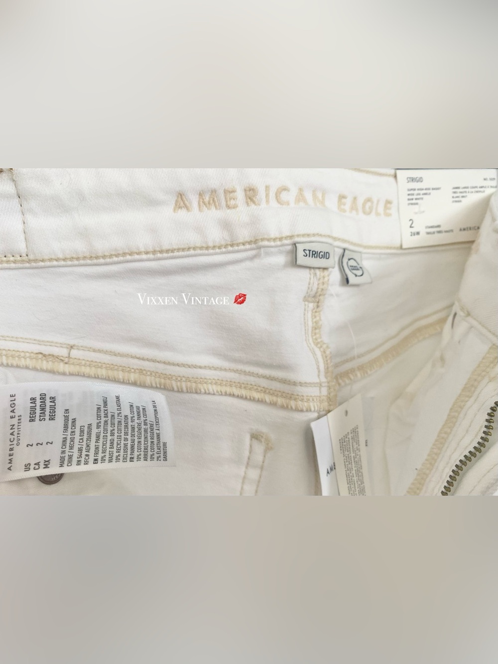 AEO 'SUPER HIGH-WAISTED BAGGY WIDE LEG ANKLE JEANS' IN RAW WHITE - Picture 4 of 6